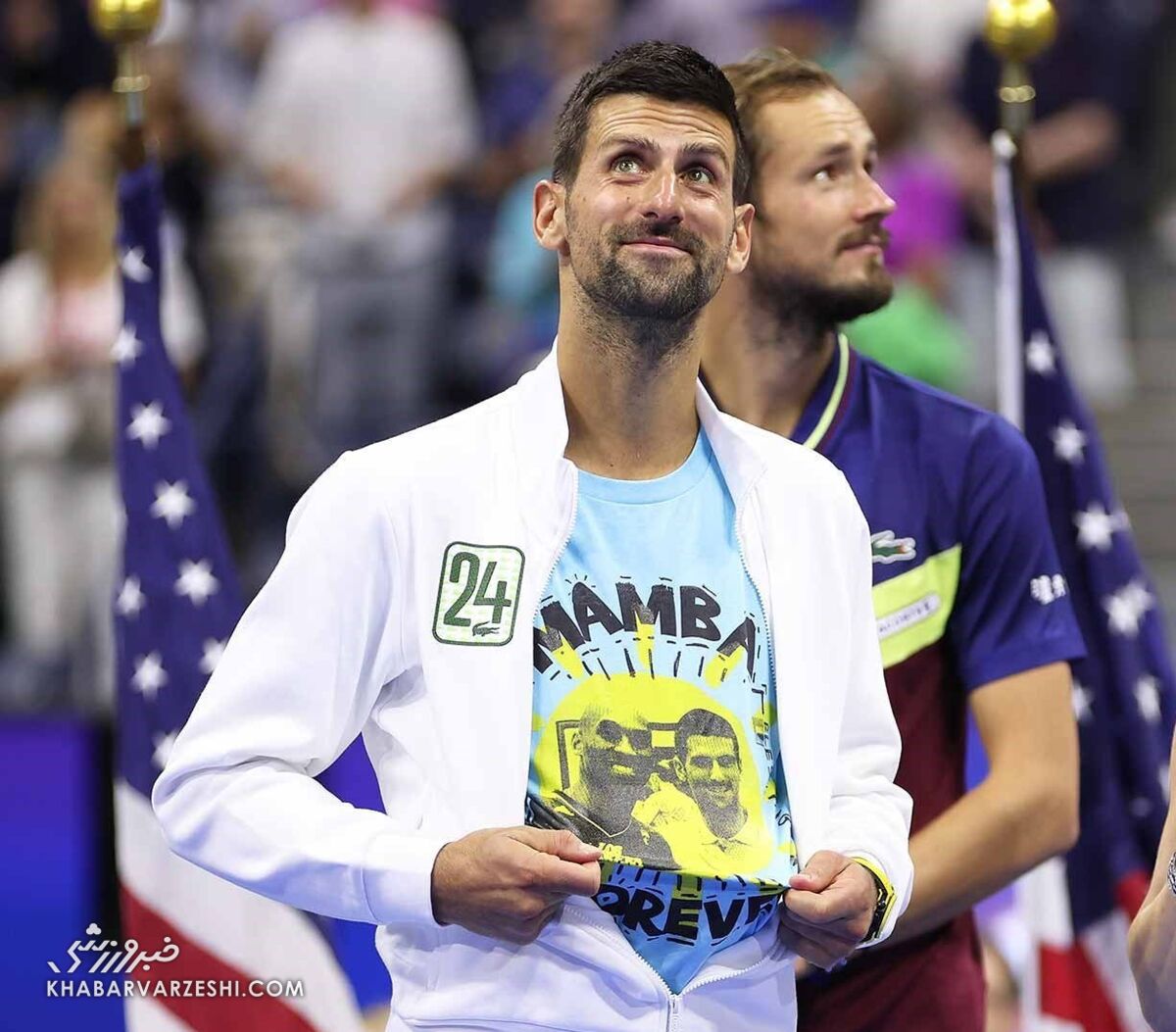 عکس| تیشرت ویژه آقای خاص پس از قهرمانی/ ۲۴ در آمریکا جاودانه شد