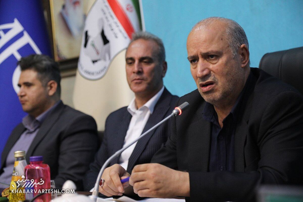 عجیبترین پیشنهاد ممکن برای چمن ورزشگاه آزادی عجیبترین پیشنهاد ممکن برای چمن ورزشگاه آزادی