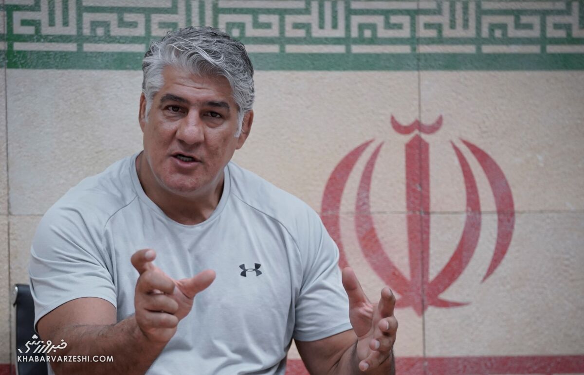 عکس| بدن باورنکردنی و آماده قهرمان کشتی ایران در آستانه ۵۰ سالگی