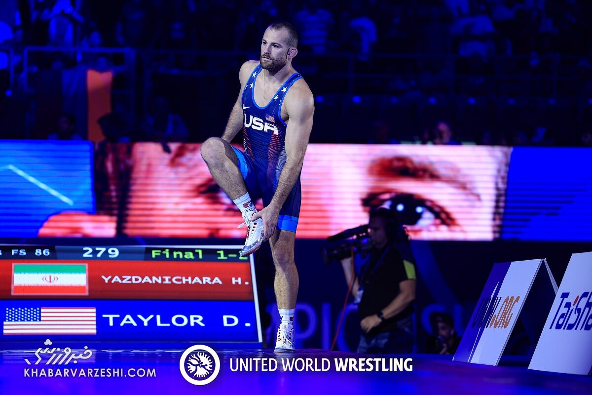 دیوید تیلور مدعی دریافت جایزه سالیوان شد