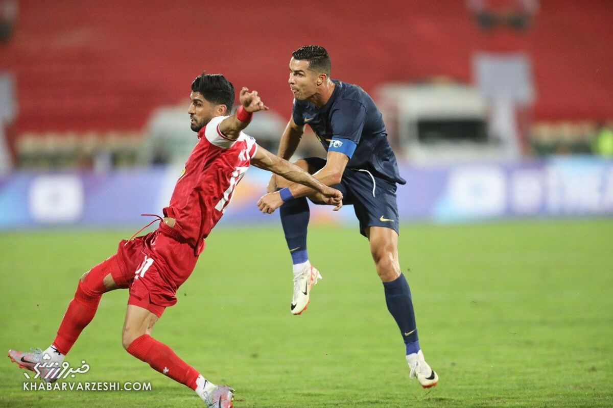 برخورد سفت و سخت بادیگارد رونالدو با یک پرسپولیسی! برخورد سفت و سخت بادیگارد رونالدو با یک پرسپولیسی!
