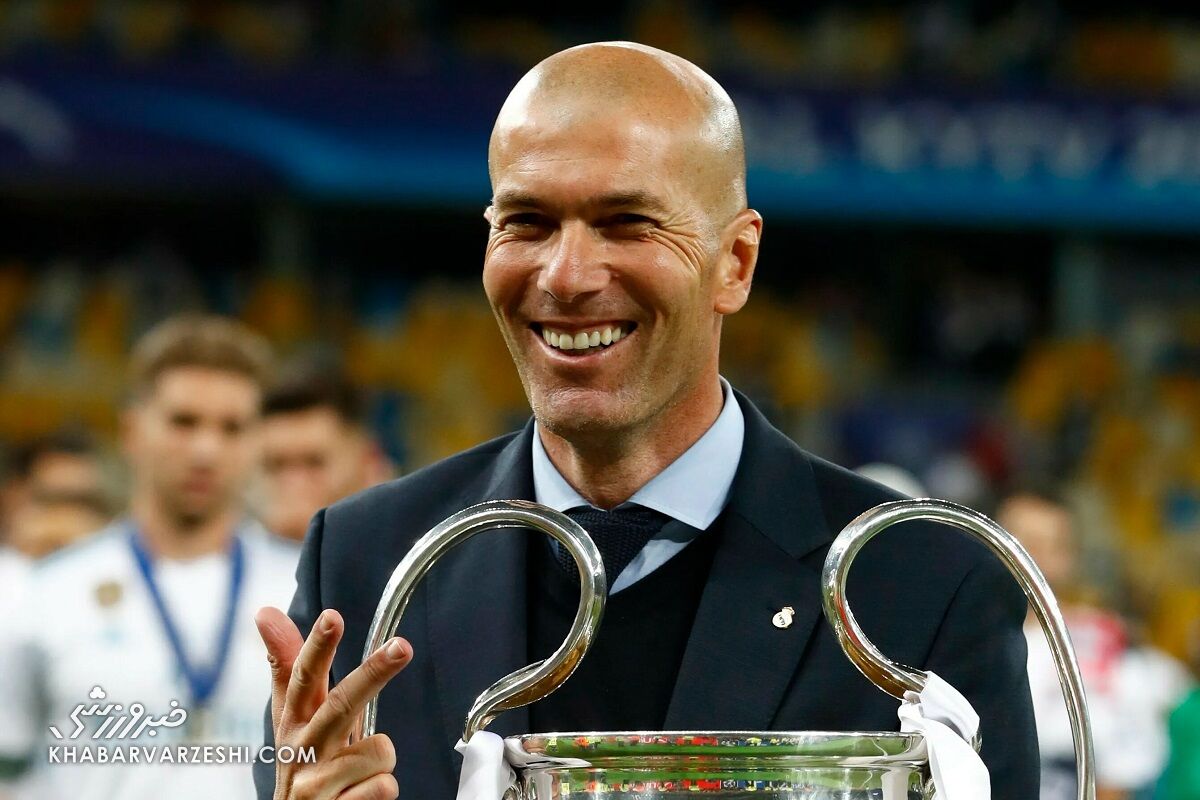 عکس| زینالدین زیدان با این تیپ همه را غافلگیر کرد/ او یک مرد معمولی در پاریس است! زینالدین زیدان