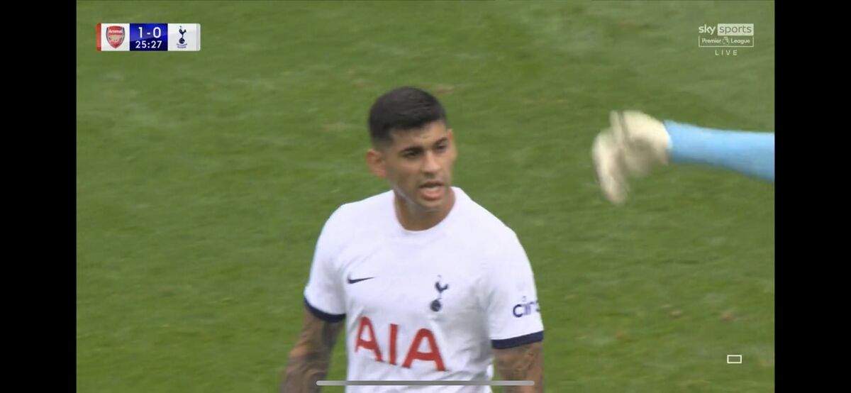 عکس| بهترین مدافع دنیا گلبهخودی زد/ اشتباه عجیب بازیکن مورد علاقه مسی