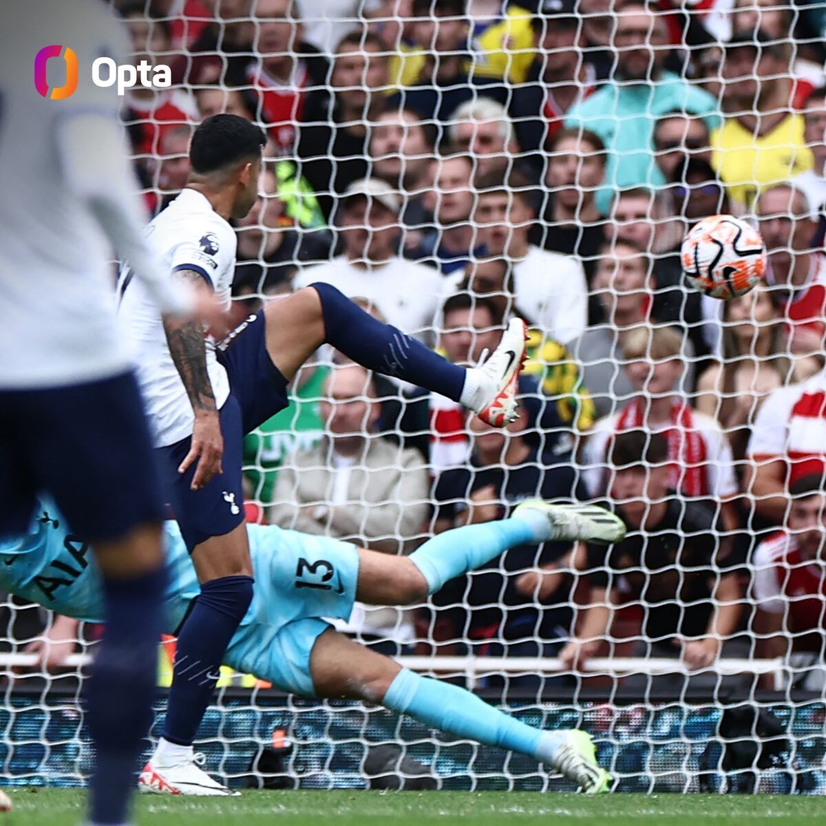 عکس| بهترین مدافع دنیا گلبهخودی زد/ اشتباه عجیب بازیکن مورد علاقه مسی