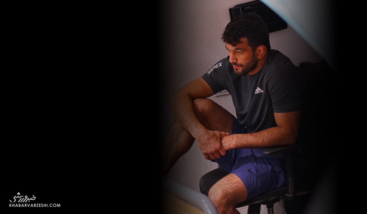 عکس| چهره غمناک حسن یزدانی در روز بازگشت به تمرینات/ کاپیتان مغموم و آرام بود