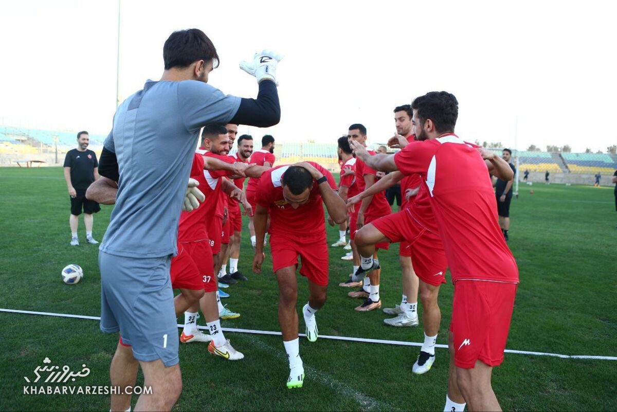 عکس| نبیل باهویی در تونل وحشت پرسپولیسیها