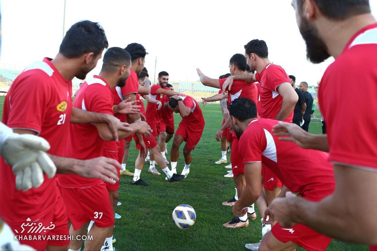 عکس| نبیل باهویی در تونل وحشت پرسپولیسیها