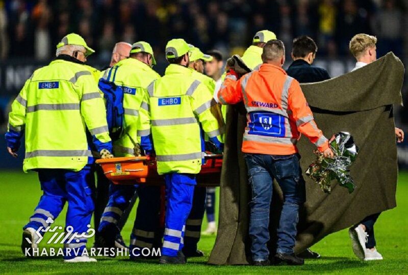 تصاویری از دردناکترین اتفاق وسط زمین بازی/ دروازهبان بیهوش شد و بازیکنان با گریه زمین را ترک کردند