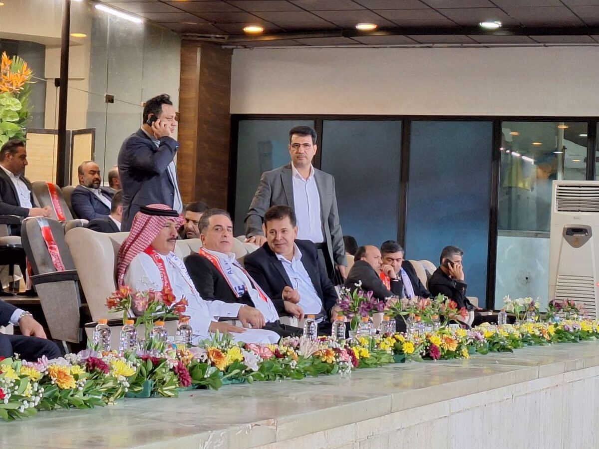 جزئیات درگیری و کارت قرمز به بازیکنان نساجی و الهلال؛ درخواست نیمار و اقدام رشید مظاهری/ بازیگر معروف سینما اخراج شد!