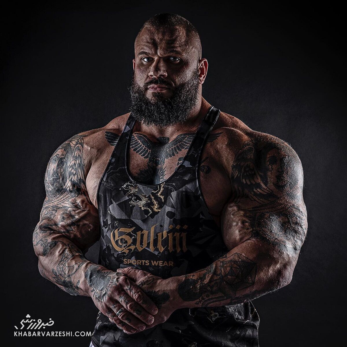 رژیم غذایی دیوانهوار «ایلیا گولم» هیولای بدنسازی/ ۱۰۸ تکه سوشی و ۲٬۵ کیلوگرم استیک!