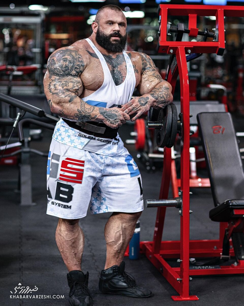 رژیم غذایی دیوانهوار «ایلیا گولم» هیولای بدنسازی/ ۱۰۸ تکه سوشی و ۲٬۵ کیلوگرم استیک!