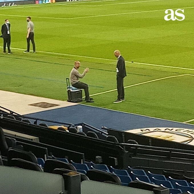 عکس| استادبزرگ ایران و شطرنجباز کره جنوبی در نقش گواردیولا و زیدان!