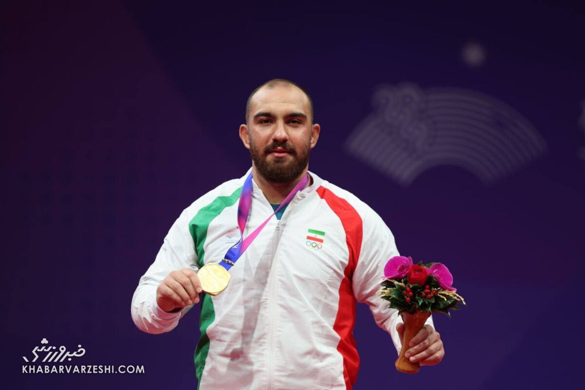 پادشاه سنگین وزن قهرمان بازیهای آسیایی شد/ قهرمانی کشتی آزاد ایران با ۳ طلا و ۲ نقره