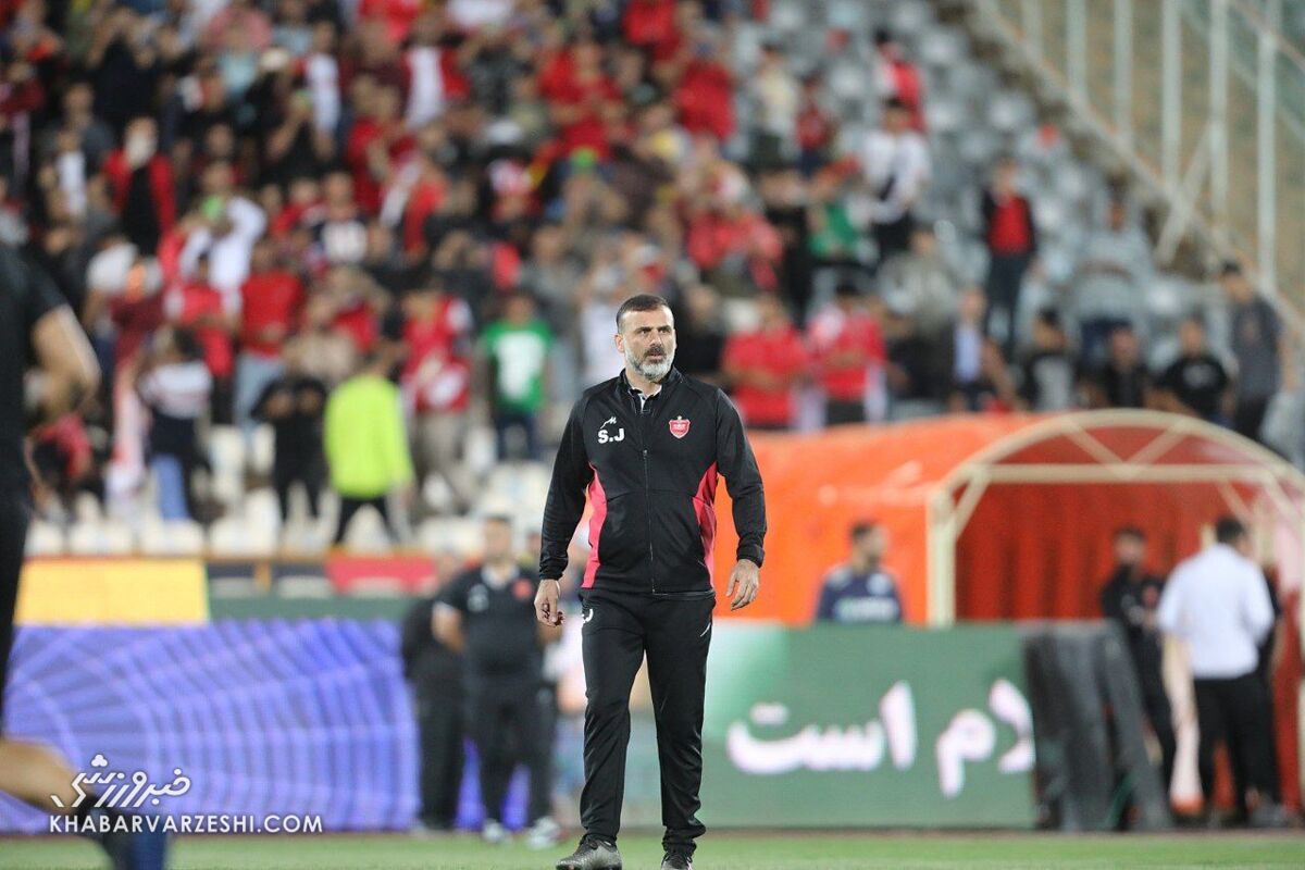 اولین تجربه سرمربیگری سیدجلال حسینی در پرسپولیس/ کارت قرمز آرزوی سوپرمن را برآورده کرد! سیدجلال حسینی