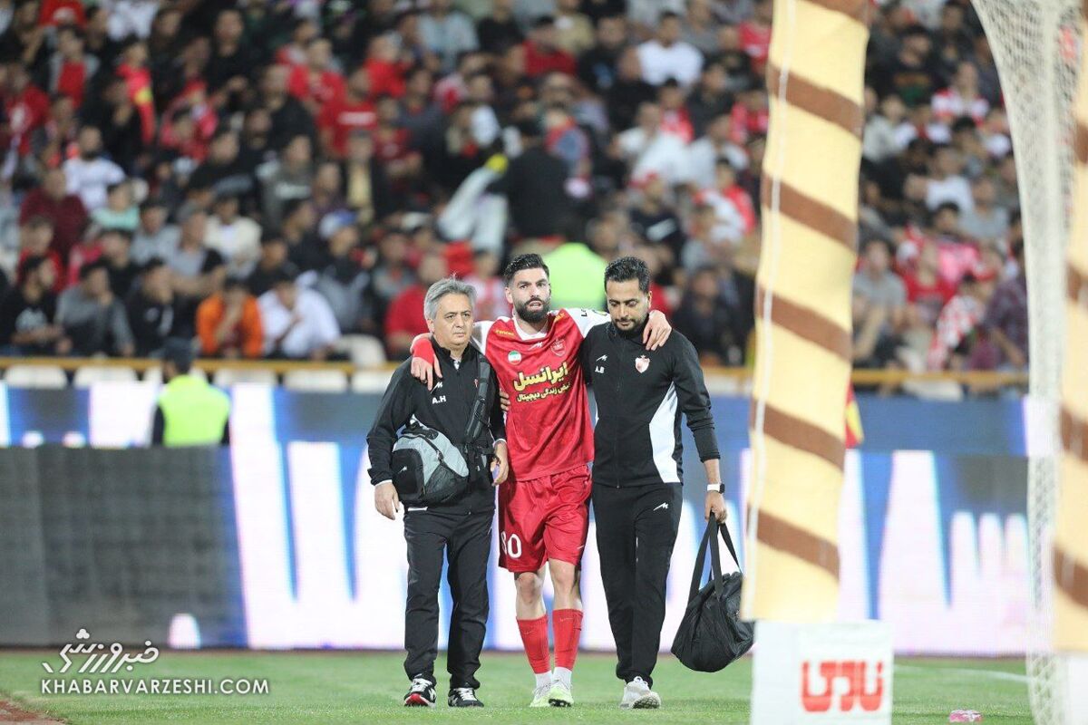 عکس| مدیرعامل پرسپولیس به عیادت یاسین سلمانی رفت عکس| مدیرعامل پرسپولیس به عیادت یاسین سلمانی رفت