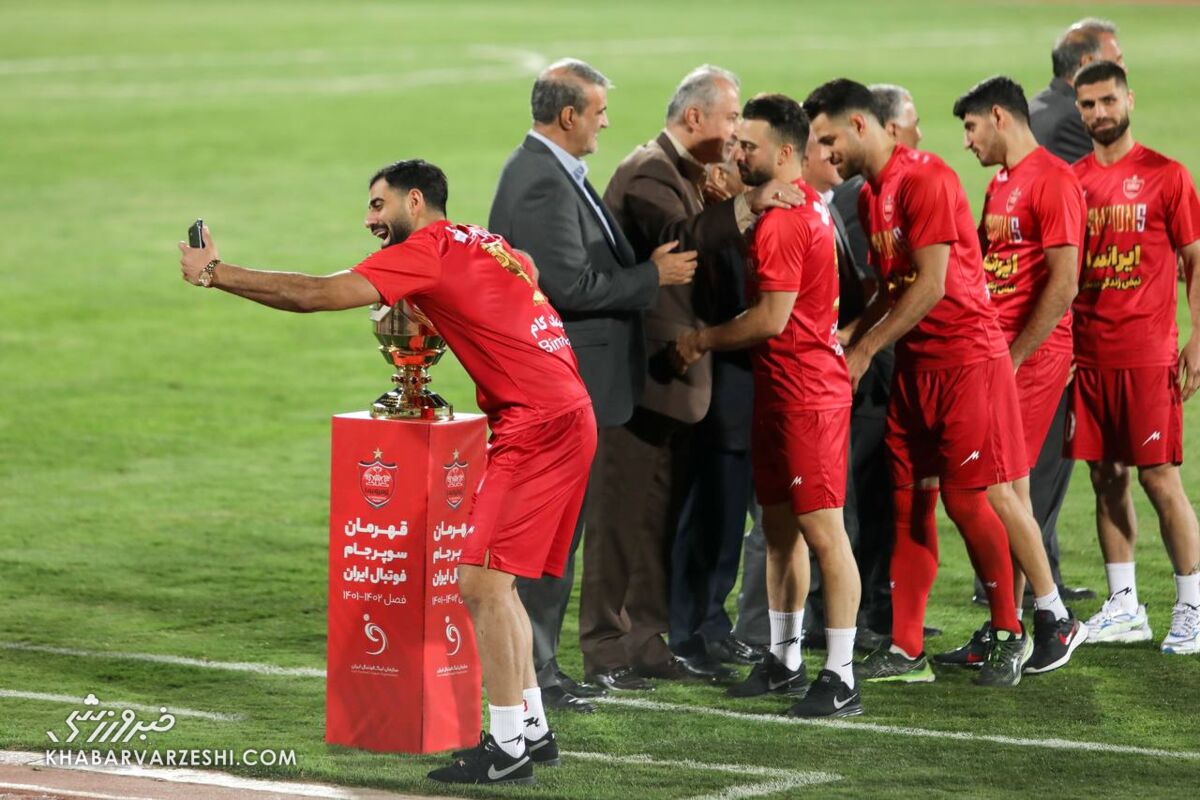 از فاجعه اتوبوس تیم ملی تا سیلی محکم کریم باقری تو صورت کنعانیزادگان/ با خود چه میکنی محمدحسین؟!