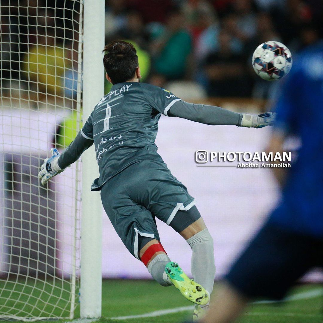 فریم به فریم با گل واضح گلگهر به پرسپولیس/ تصاویری که اشتباه داور را ثابت میکند