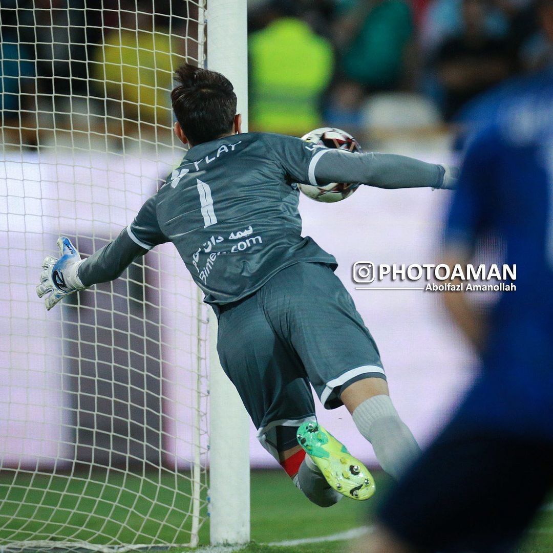 فریم به فریم با گل واضح گلگهر به پرسپولیس/ تصاویری که اشتباه داور را ثابت میکند