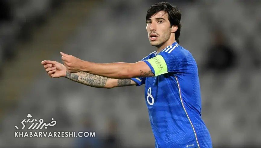 اشک ستاره فوتبال بعد از رسوایی درآمد؛ او به قمار اعتیاد دارد! اشک ستاره فوتبال بعد از رسوایی درآمد؛ او به قمار اعتیاد دارد!