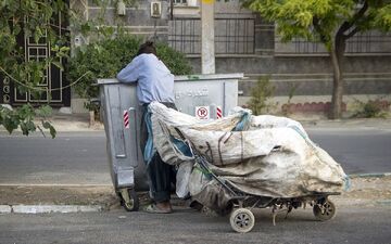 درآمد باورنکردنی زباله‌گردها در تهران/ زباله‌های «بالای شهر» عیار بیش‌تری دارد!