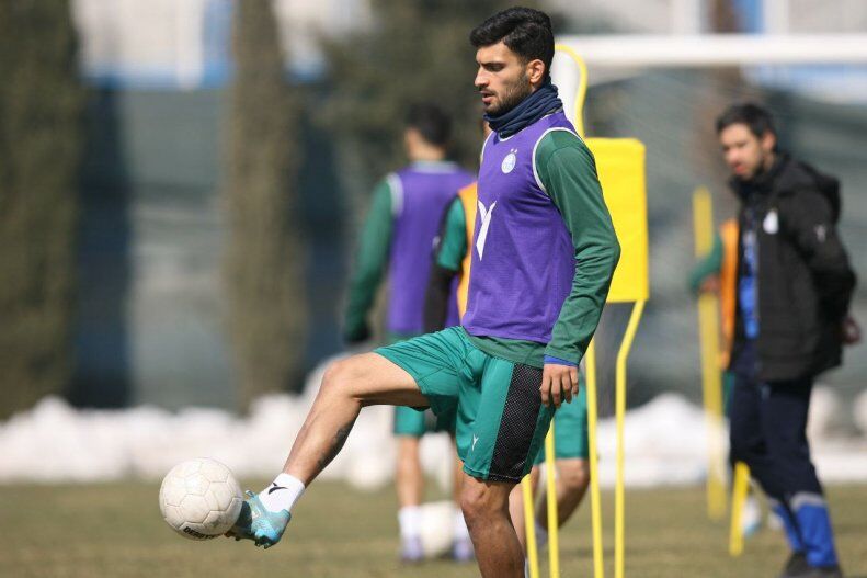 عکس| استقلال از ملیپوش ۱۰۰میلیونیاش رونمایی کرد!