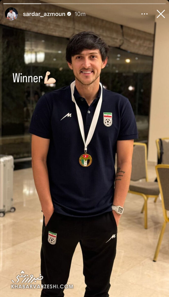 عکس| ژست سردار آزمون با مدال قهرمانی