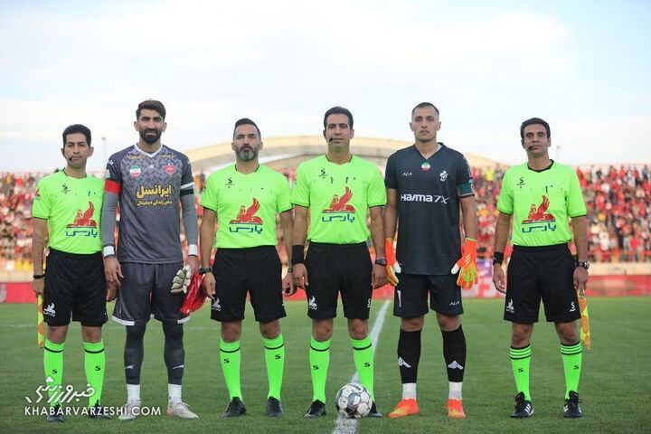 احمد محمدی (داور)، محمد ناصری و علیرضا بیرانوند؛ پیکان - پرسپولیس