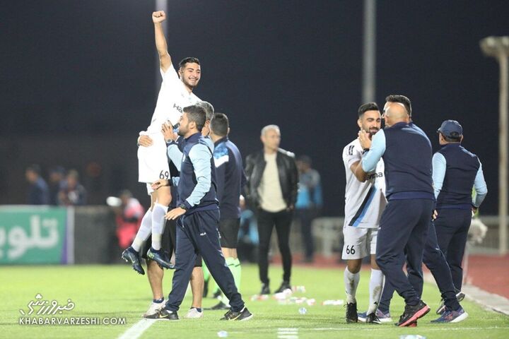 شادی گل پیکان؛ پیکان - پرسپولیس