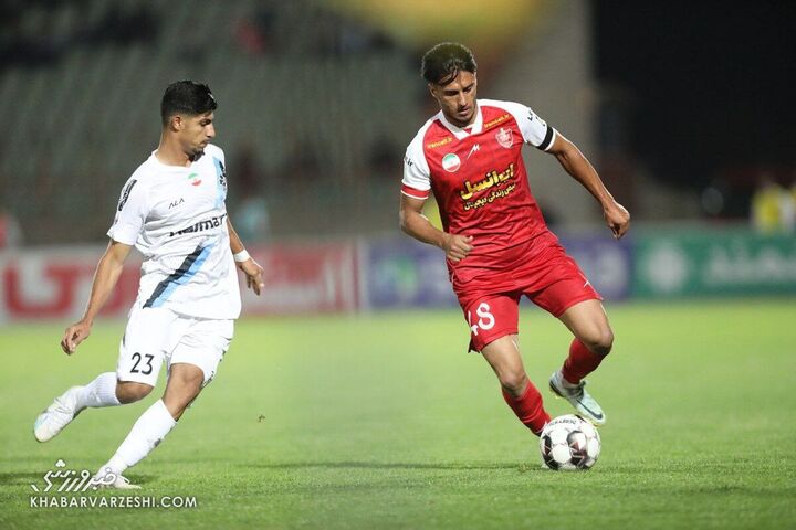 میلاد سورگی؛ پیکان - پرسپولیس