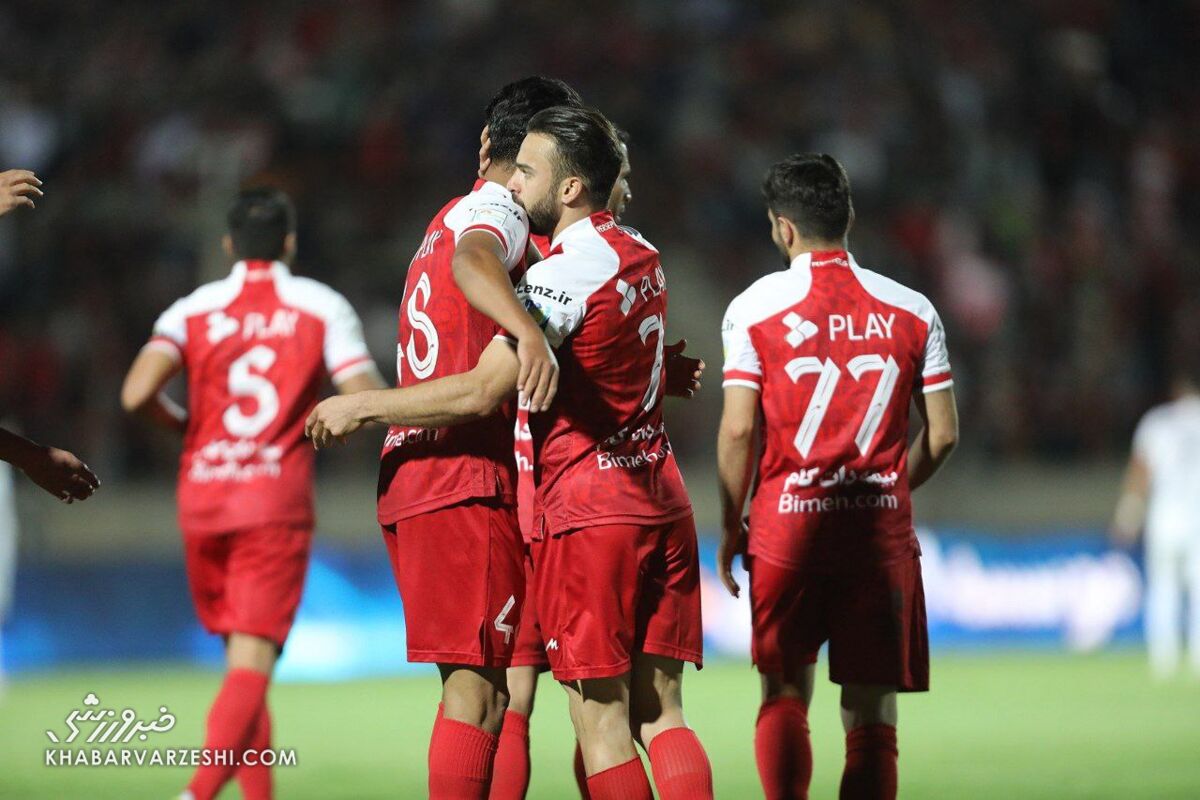 پرسپولیس کار استقلال را سخت کرد/ تیم نکونام به صدر برمیگردد؟ پرسپولیس کار استقلال را سخت کرد/ تیم نکونام به صدر برمیگردد؟