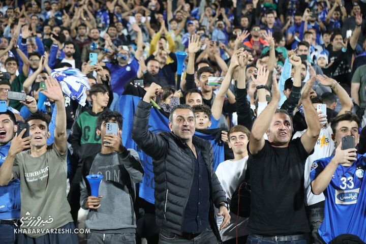 هواداران استقلال؛ استقلال - هوادار