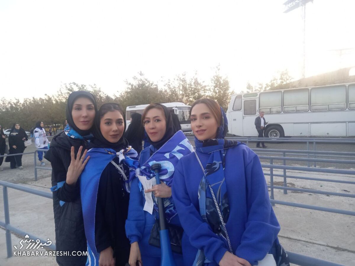 هواداران زن استقلالی