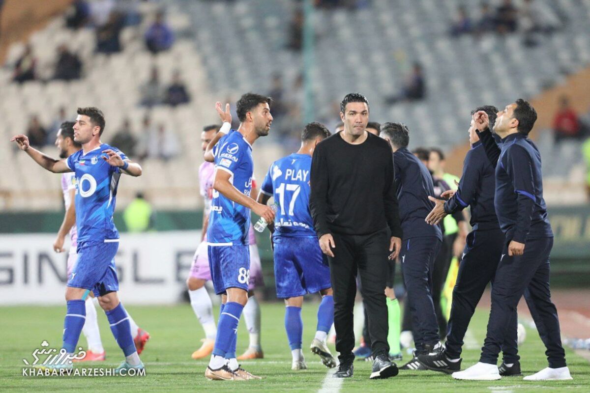 پاداش جالب نکونام به بازیکنان استقلال پاداش جالب نکونام به بازیکنان استقلال