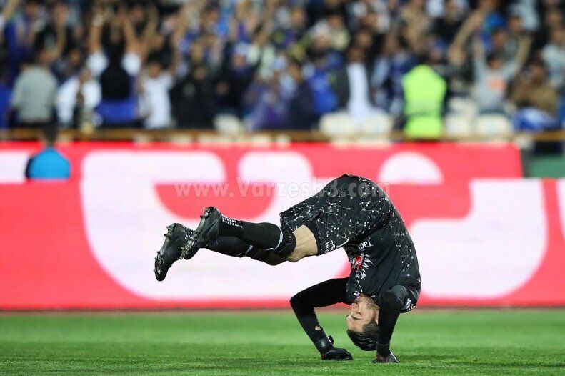 عکس| حقیقی مقابل استقلال عابدزاده شد