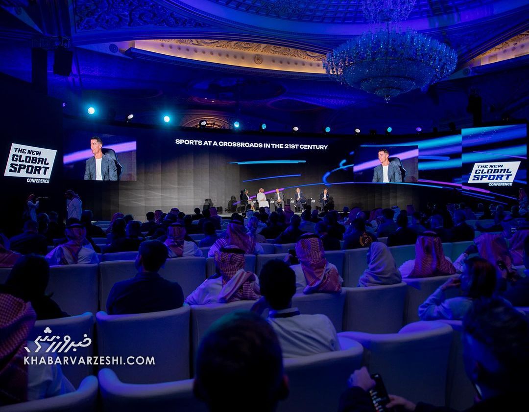 تصاویر| ابراز ارادت خاص رونالدو به محمد بنسلمان/ تلاش کریستیانو برای گرفتن میزبانی جامجهانی برای عربستان