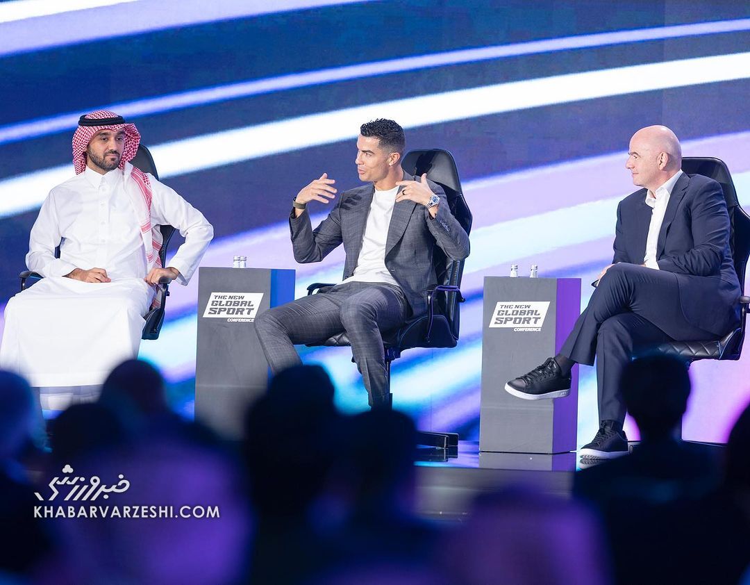 تصاویر| ابراز ارادت خاص رونالدو به محمد بنسلمان/ تلاش کریستیانو برای گرفتن میزبانی جامجهانی برای عربستان