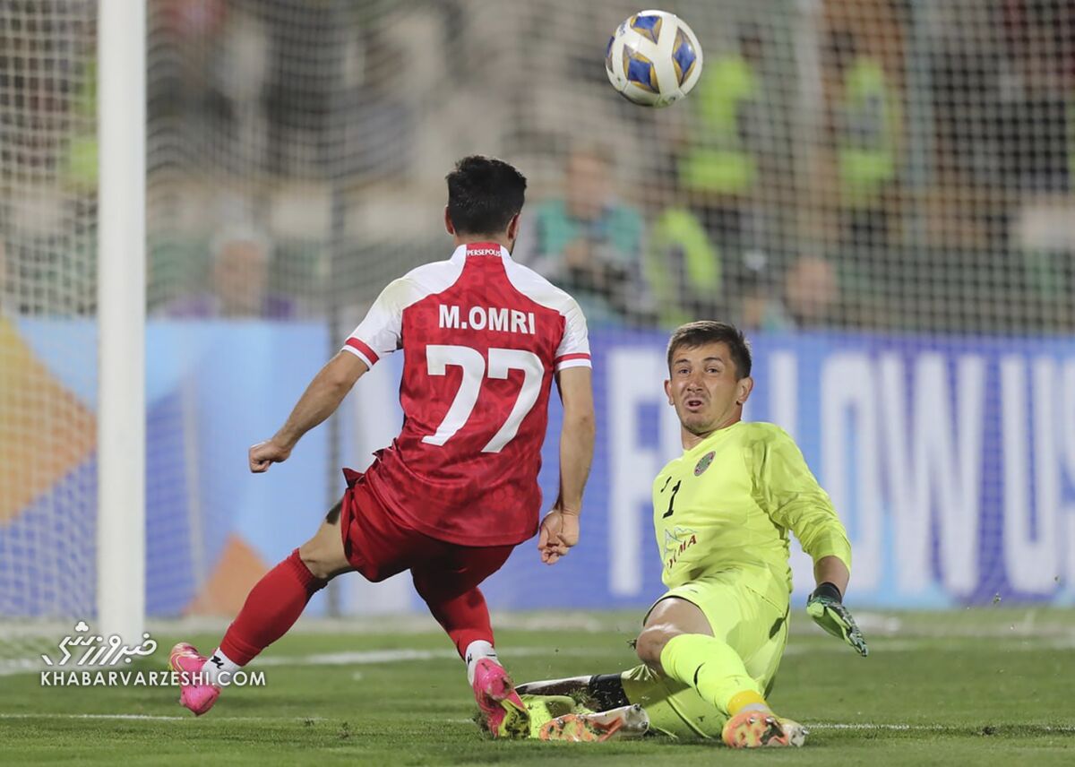 عکس| نبرد تنبهتن رستم با جنجگوی ارتش پرسپولیس در تهران