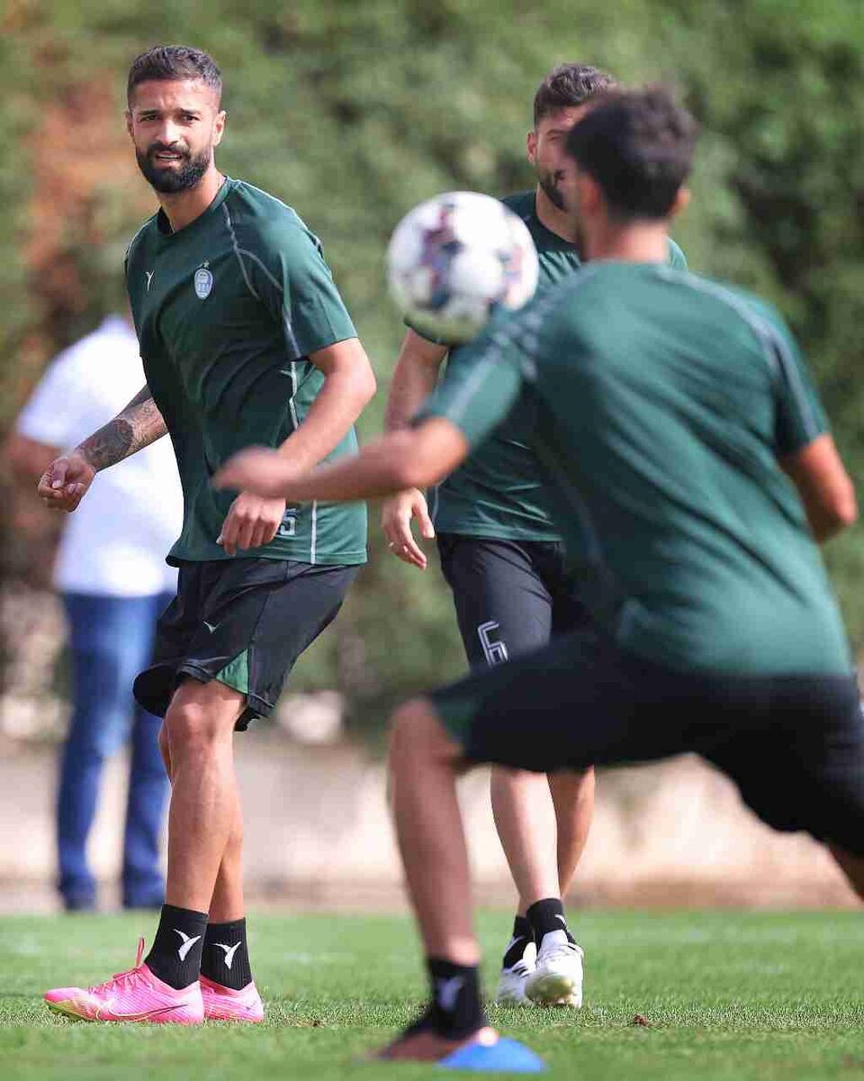 عکس| بازگشت بازیکن مورد اعتماد نکونام/ قلب استقلال آرام گرفت!