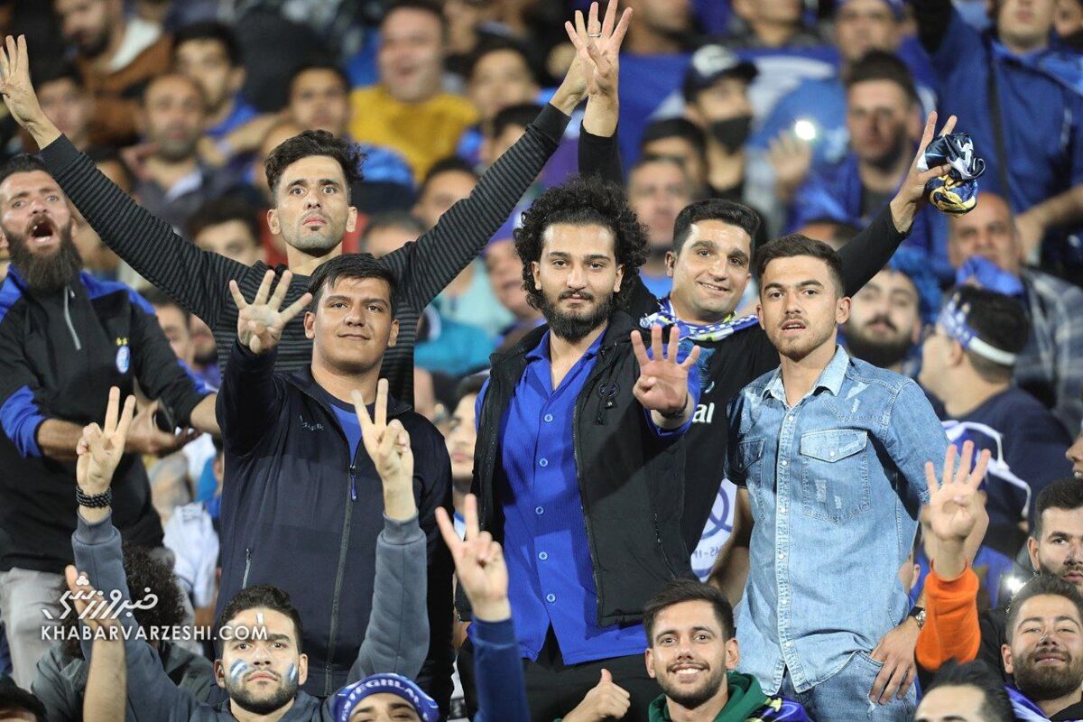 خبرورزشیگردی| جاسوس پرسپولیس از تمرین استقلال بیرون شد/ فیلمهای گرفتهشده از تمرین استقلال را پاک کردند! خبرورزشیگردی| جاسوس پرسپولیس از تمرین استقلال بیرون شد/ فیلمهای گرفتهشده از تمرین استقلال را پاک کردند!