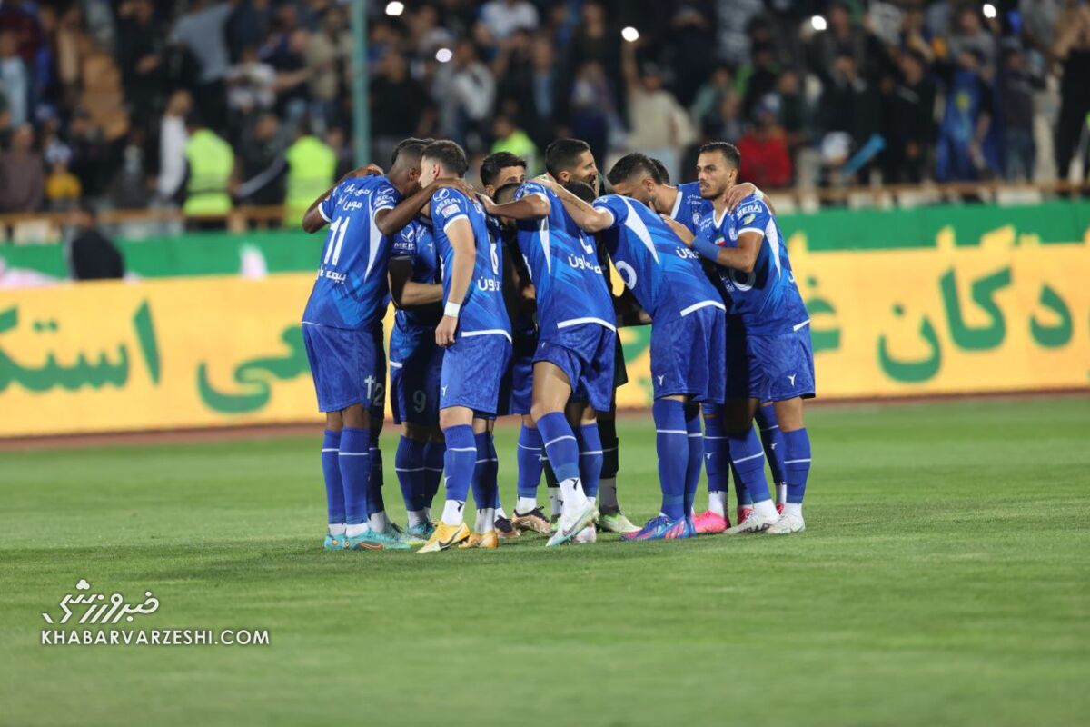 دردسر جدید برای استقلال/ چک آبیها پاس نشد! دردسر جدید برای استقلال/ چک آبیها پاس نشد!