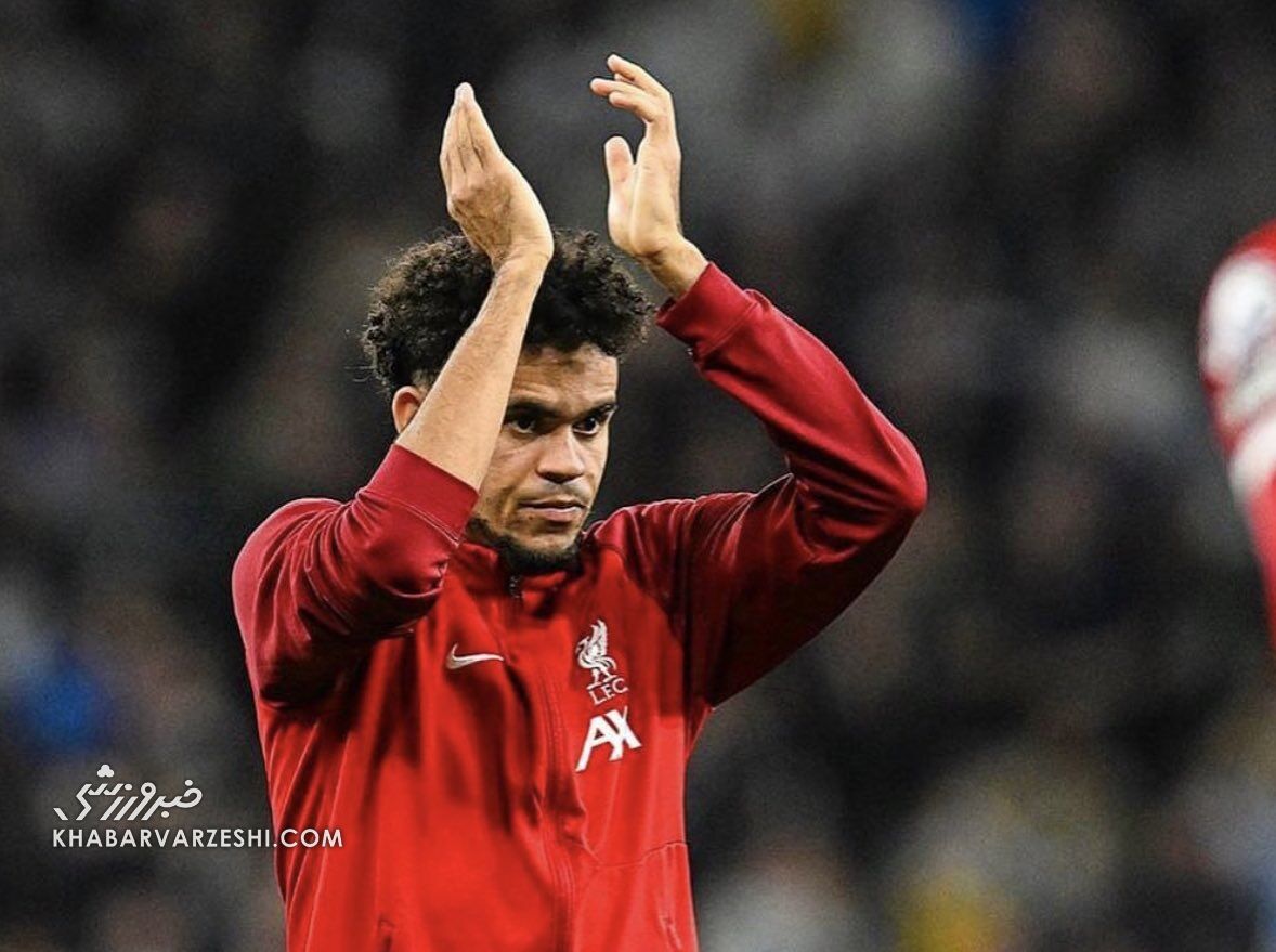 عکس| بهترین لحظه زندگی ستاره قرمزها پس از آزادی پدرش از دست گروگانگیرها عکس| بهترین لحظه زندگی ستاره قرمزها پس از آزادی پدرش از دست گروگانگیرها