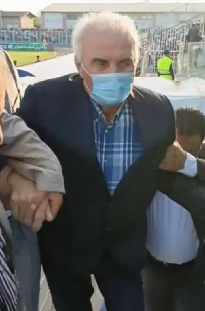 عکس تاریخی از عالیجناب فوتبال گیلان در دیدار ملوان - پرسپولیس