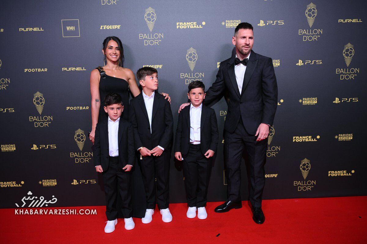 اولین تصویر لیونل مسی، همسر و پسرانش در مراسم توپ طلا ۲۰۲۳/ بادیگارد فوقستاره آرژانتینی اینجا هم دستبردار نیست!
