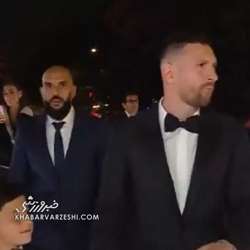 بادیگارد لیونل مسی سوژه مراسم توپ طلا شد/ یاسین هر ۲ دقیقه یکبار اطراف را اسکن میکند!