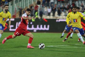 ترانسفر مارکت محمد عمری را پرسپولیسی کرد!