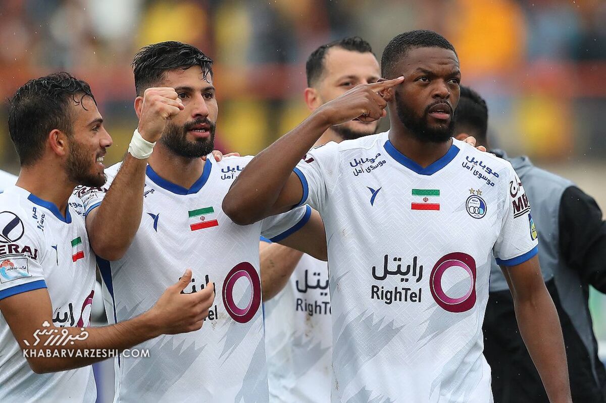 امیدوارم فصل بعد بتوانم برای استقلال به میدان بروم/ باشگاه پرسپولیس هم برای من پیام فرستاد امیدوارم فصل بعد بتوانم برای استقلال به میدان بروم/ باشگاه پرسپولیس هم برای من پیام فرستاد