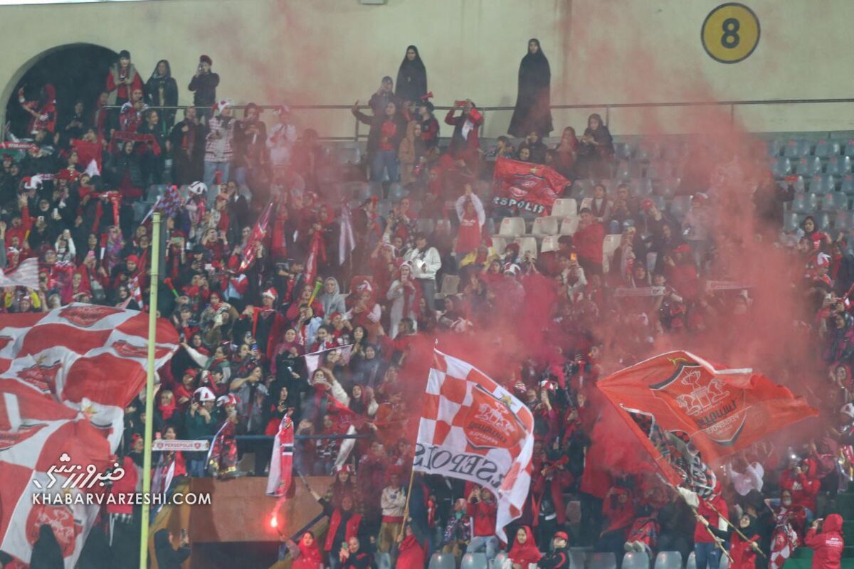 ناصر محمدخانی: سپاهان میتواند یک فرصت ویژه برای پرسپولیس باشد/ بدوست دارم پرسپولیس ببرد اما مساوی محتملتر است/ بعضی بازیکنان از ۱۰۰ به یکباره ۲۰ یا ۳۰ میشود