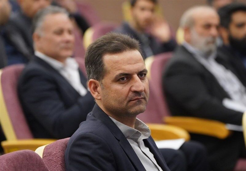 زارعی: اخذ مجوز حرفهای برای بقای باشگاهها ضروری است! زارعی: اخذ مجوز حرفهای برای بقای باشگاهها ضروری است!