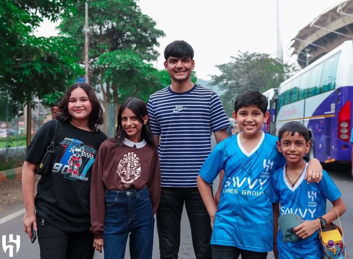 تصاویر| اقدام دستهجمعی زنان و مردان هندی برای حمایت از نیمار