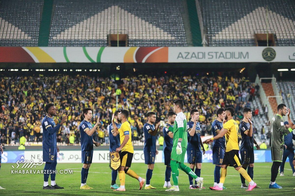 تاج پرسپولیسی شد!/ شعار قهرمانی علیه حکم جنجالی تاج پرسپولیسی شد!/ شعار قهرمانی علیه حکم جنجالی